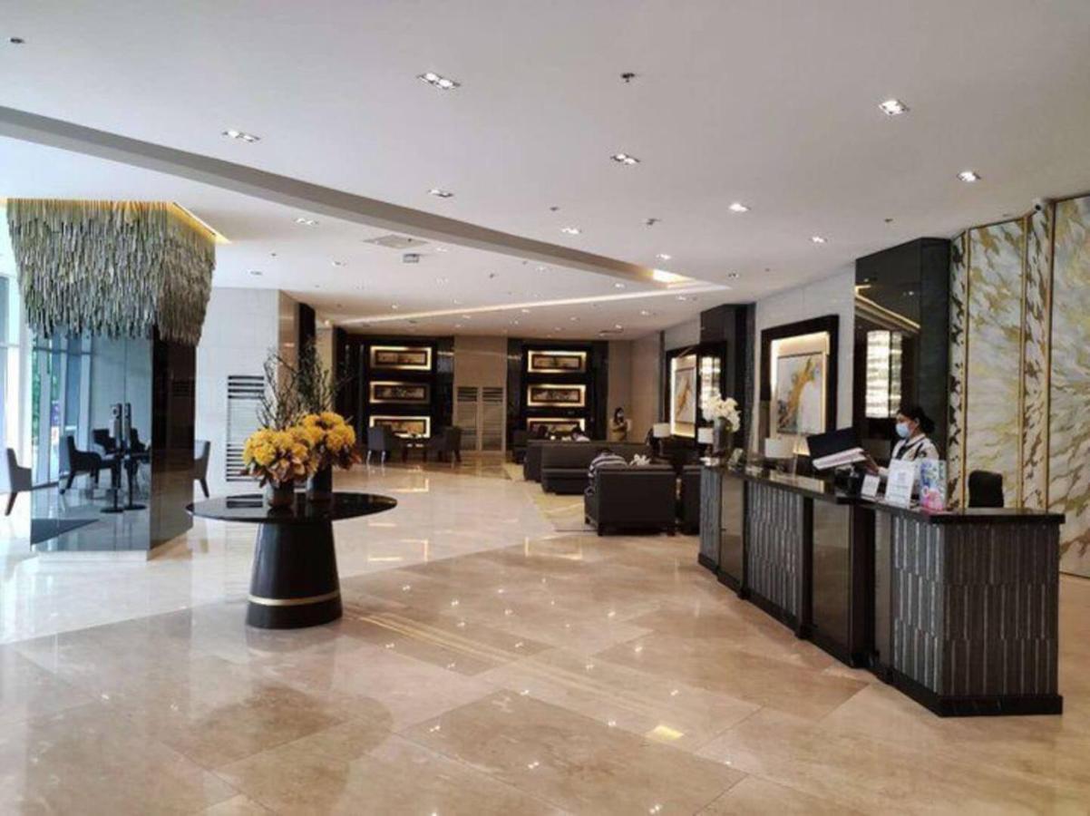 Penthouse Studio At Fame Residence 41St Floor, Shangrila-Megamall Manila Exterior photo
