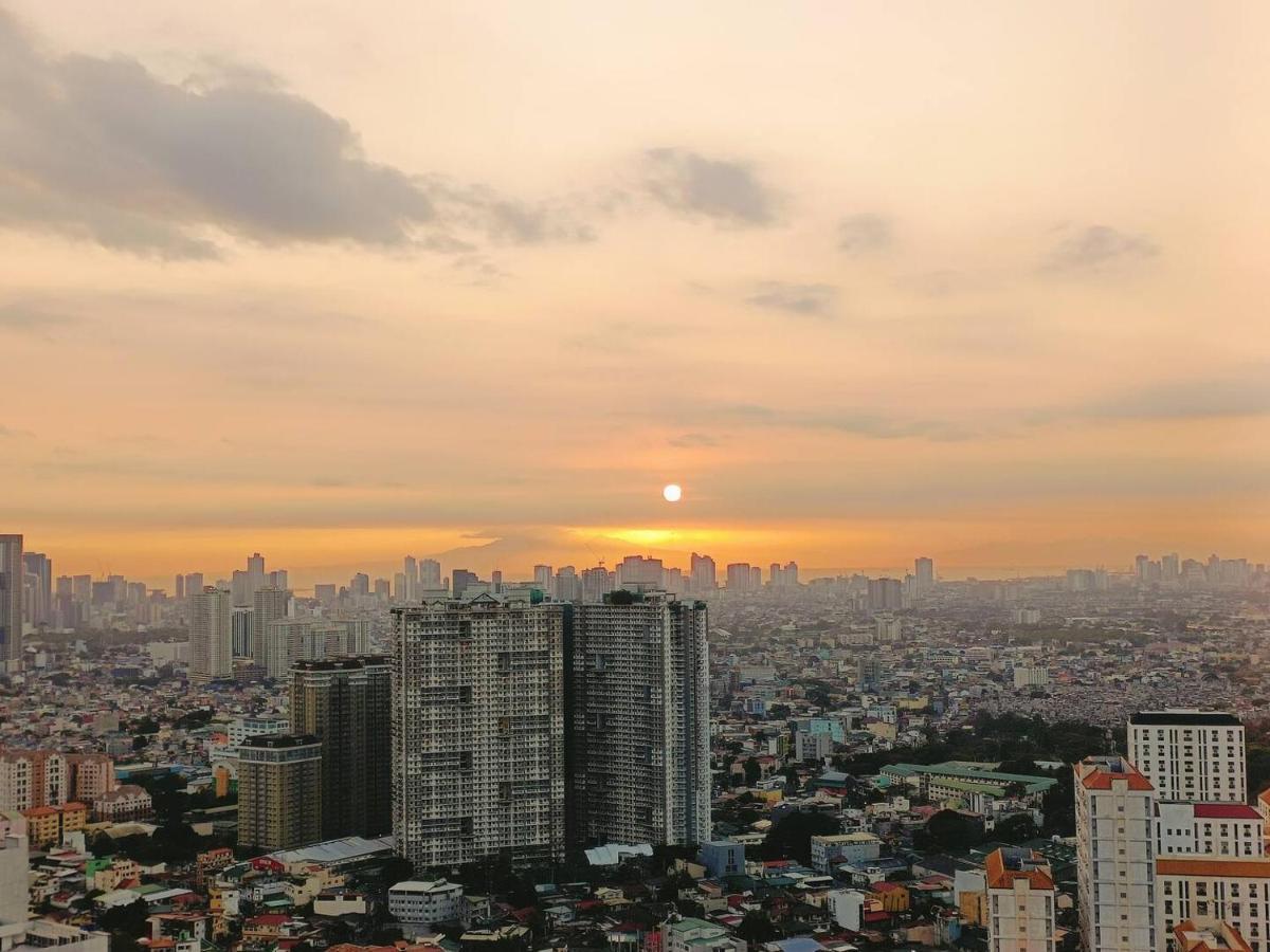 Penthouse Studio At Fame Residence 41St Floor, Shangrila-Megamall Manila Exterior photo