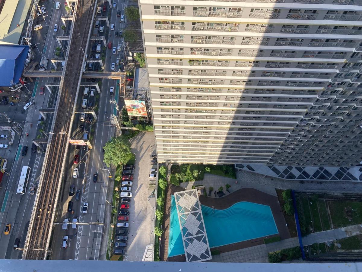 Penthouse Studio At Fame Residence 41St Floor, Shangrila-Megamall Manila Exterior photo